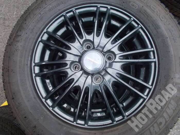 【中古ホイールタイヤセット】VELVA 13ｲﾝﾁ 4H100　ミシュラン 145/80R13　4本セット