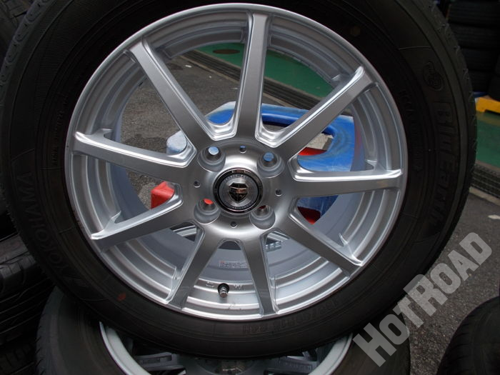 【中古セット】VOLGA 15インチ4H100 ヨコハマ ブルーアース 185/60R15 4本