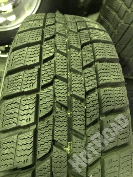 タンク ルーミー 用 スタッドレス