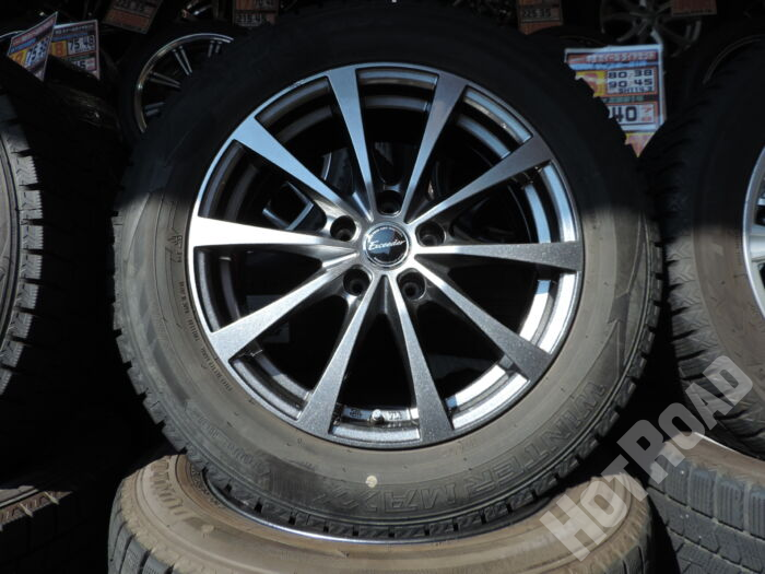 【中古スタッドレスセット】 HOTSTUFF Exceeder 17インチ ダンロップ WM02 215/60R17 4本セット