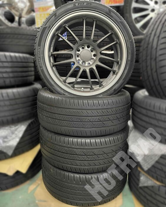 【中古】RAYS ☆RE30CS☆ 18インチホイール + 【中古】アジアン タイヤ 4本セット