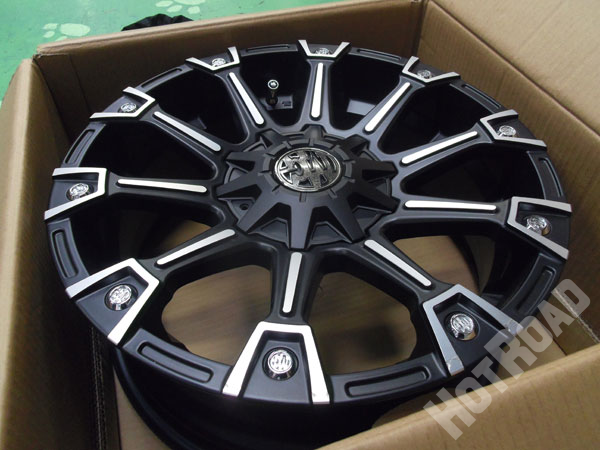 【未使用 訳有】 クリムソン MG MONSTER 18インチ 7J +38 PCD139.7 1本のみ 200ハイエース等に MGモンスター